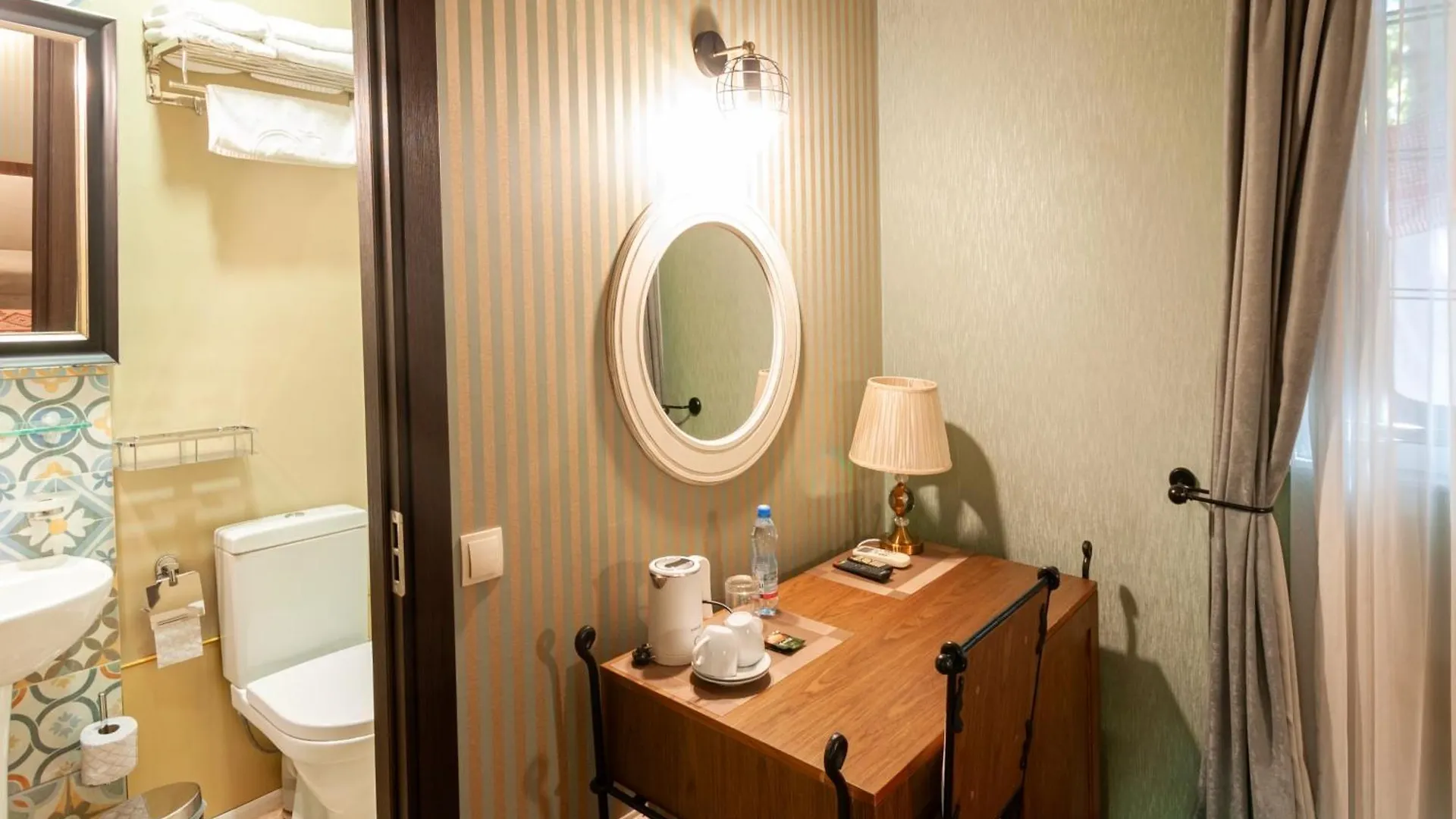 Wine Story Hotel & Club Tbilisi 3*,